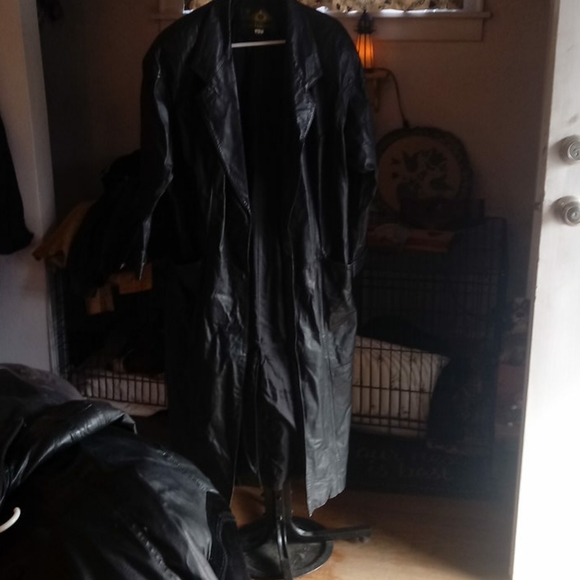 Trench mans coat